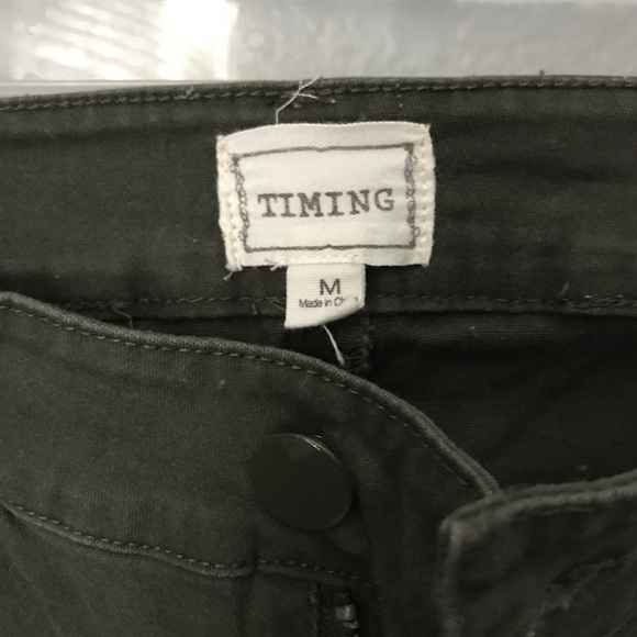 Women’s pants - Picture 2 of 2